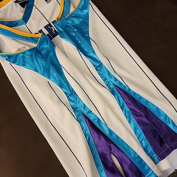 New Orleans Basketball Jersey - Picture 7 of 7
